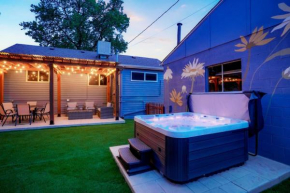 One of a Kind Home with HOT TUB Pool Table and Fire Pit 4 Miles to DT
